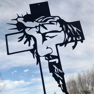 Drveni križ ISUS S TRNOVOM KRUNOM